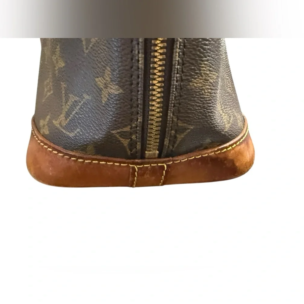 Louis Vuitton Alma Monogram Canvas Top Handle Vintage with D rings-see callouts